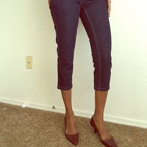 Cropped 3/4 jeans in dark wash